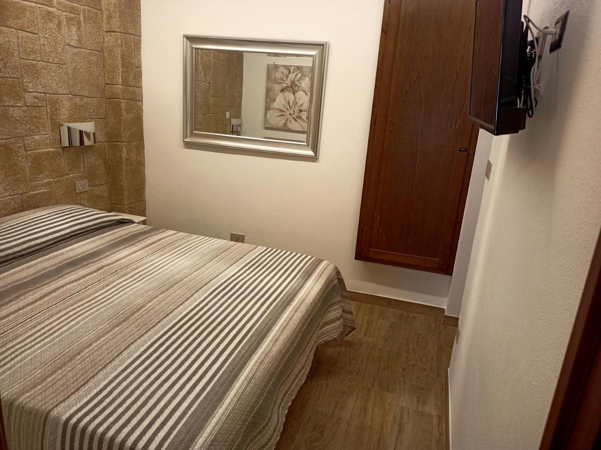 Maison Gioberti Alghero Bagian luar foto